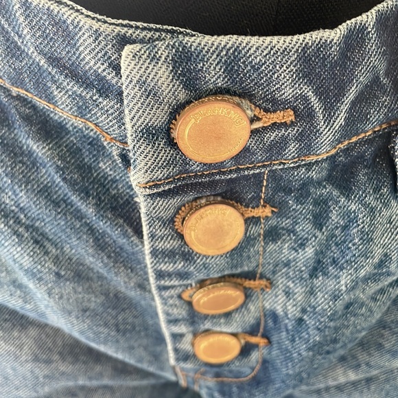 Blanknyc The Barrow. Vintage High-Rise Shorts - Picture 2 of 7